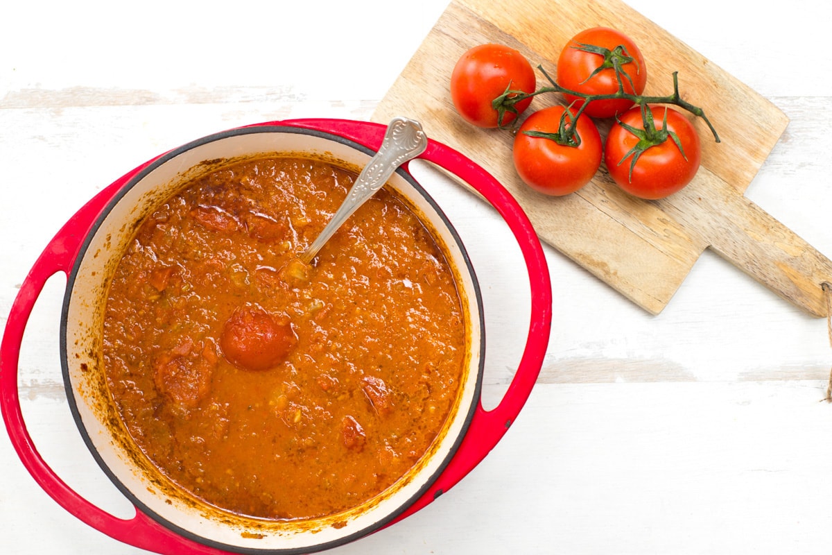 Homemade Roasted Tomato Sauce - IINH