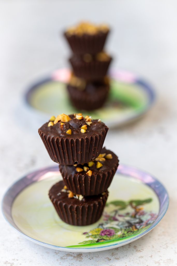 roasted-hazelnut-chocolate-crunchie-cups