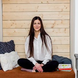 Zoey M Hughes - Nutrition & Health Coach