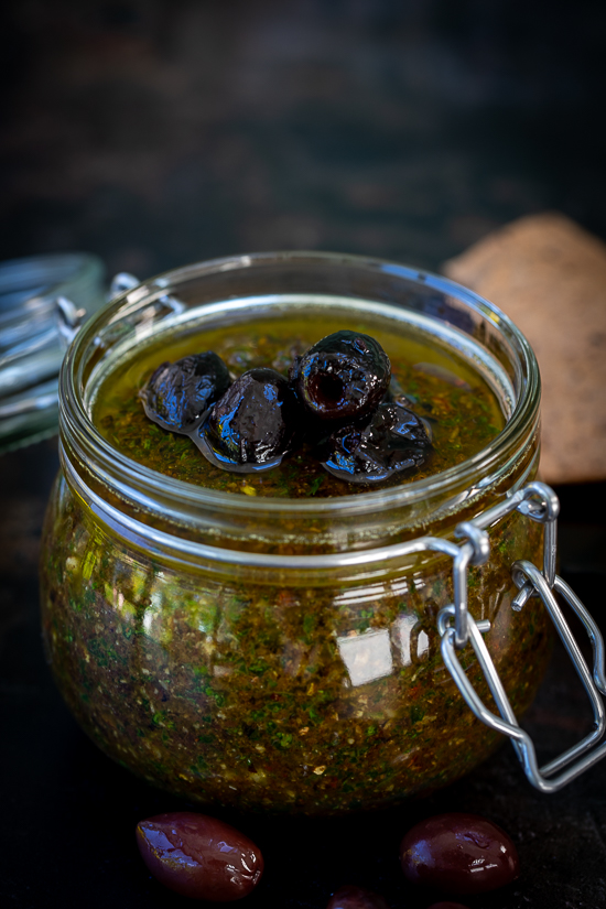 Black Olive and Spinach Pesto